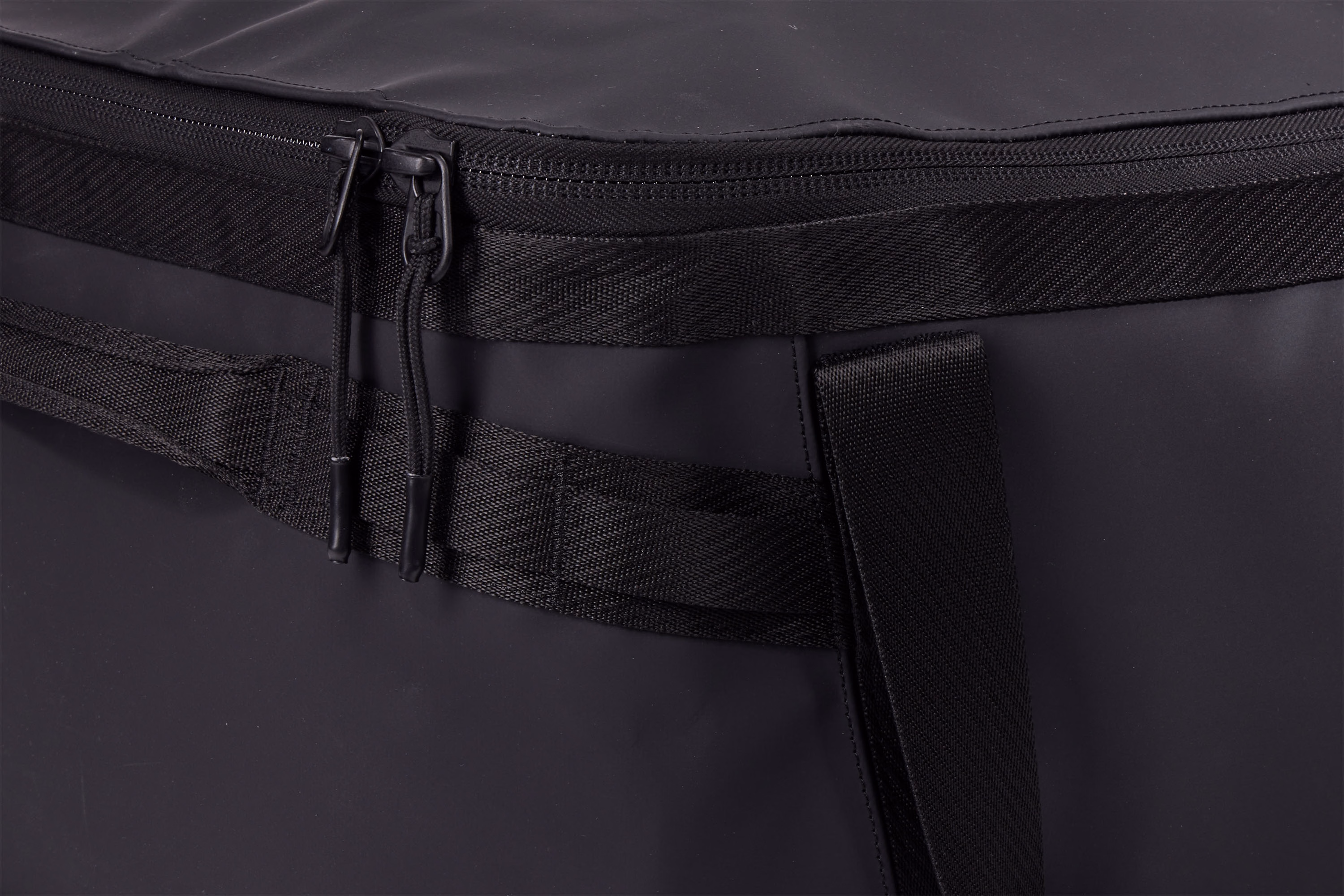Thule Chasm gear haulers 55L black