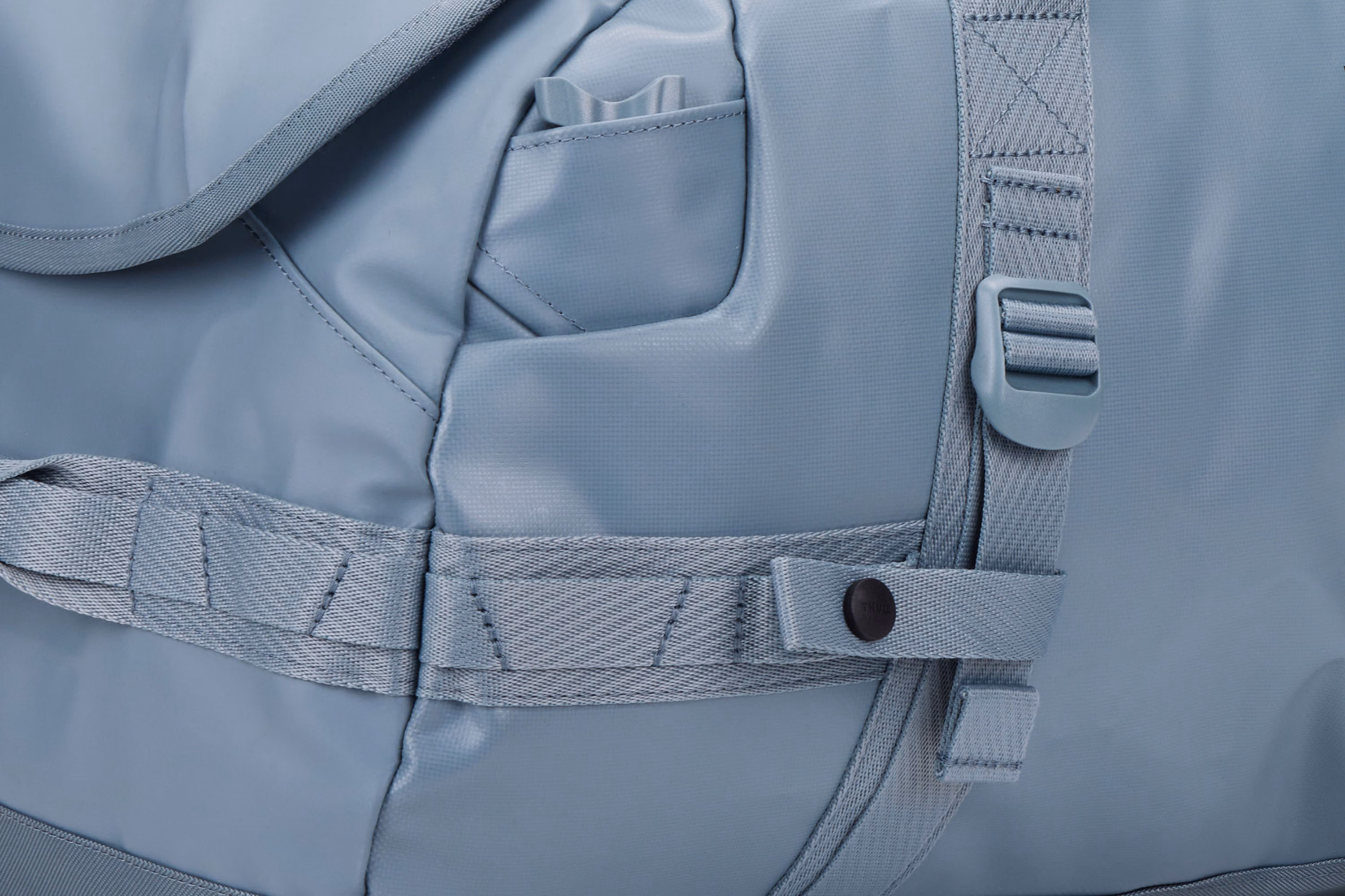 Thule Chasm 70L duffel pond gray