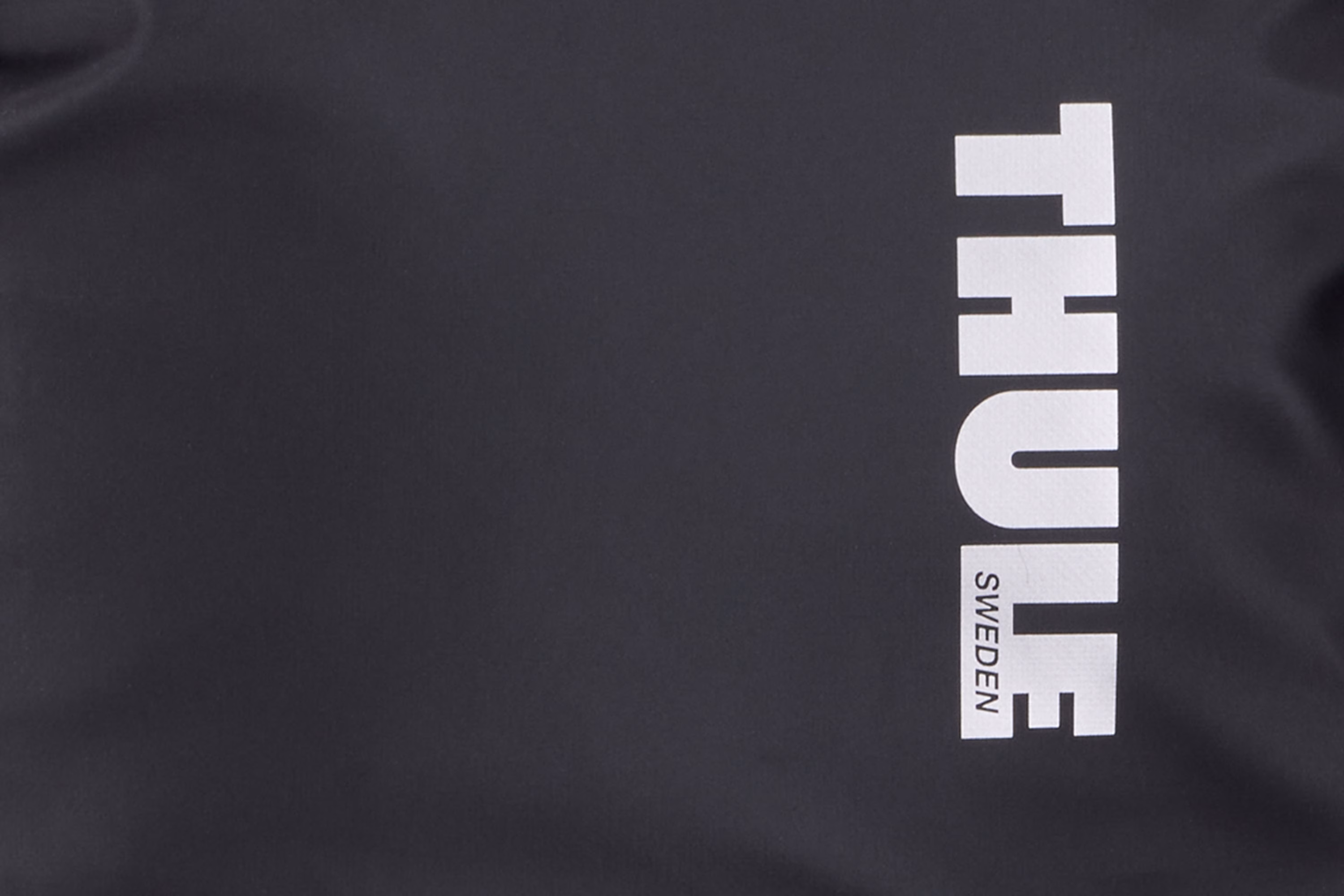 Thule Chasm wheeled duffel suitcase black