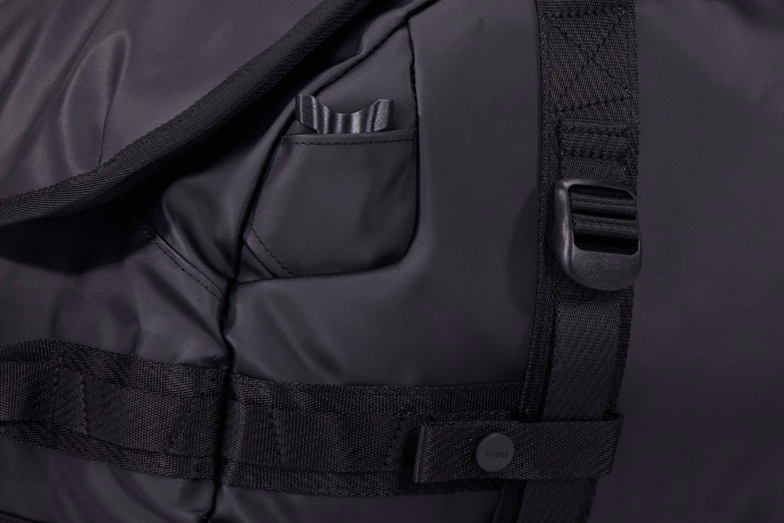 Thule Chasm 40L duffel black