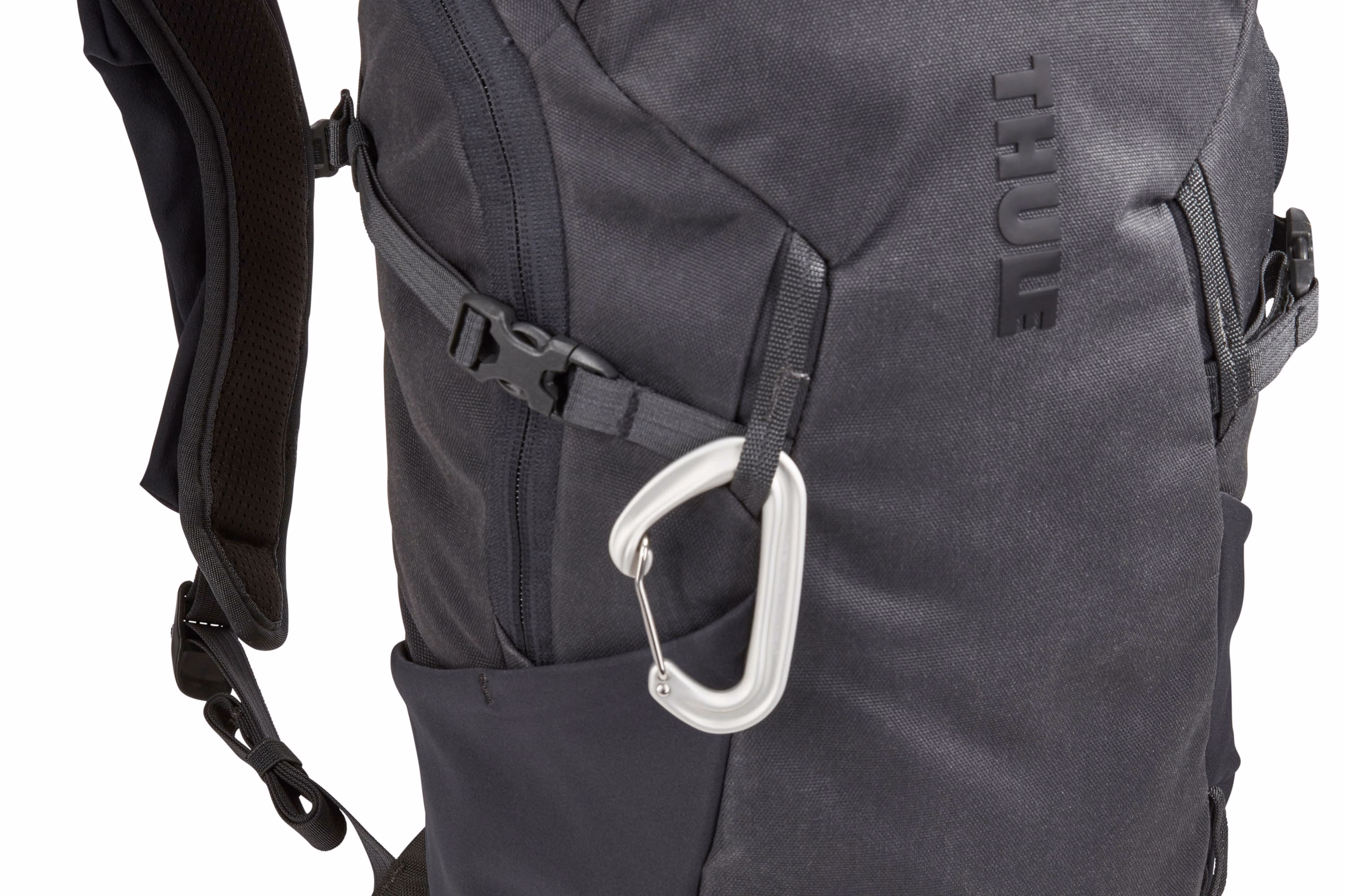 Thule AllTrail X 15L attach outside gear