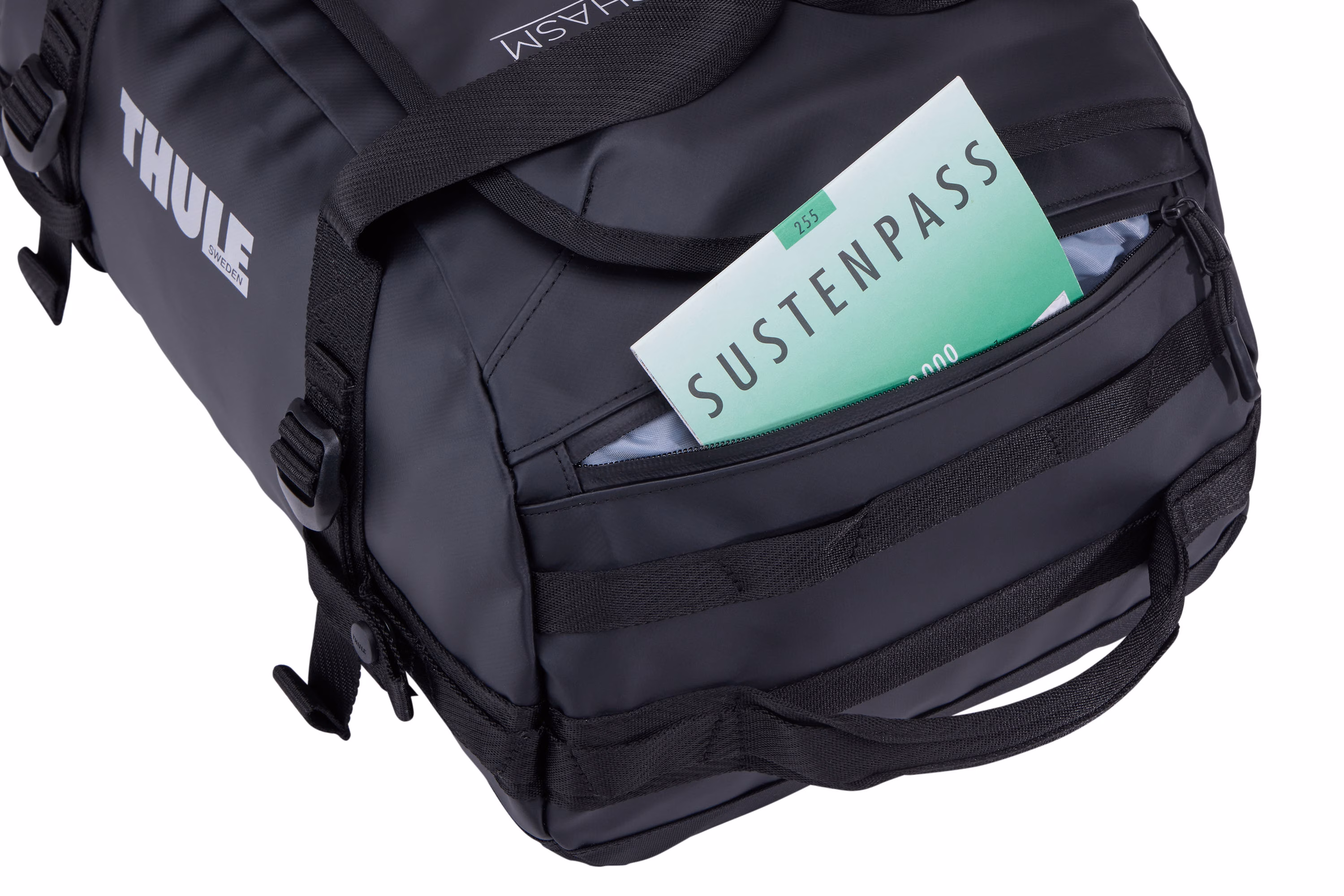 Thule Chasm 30L duffel