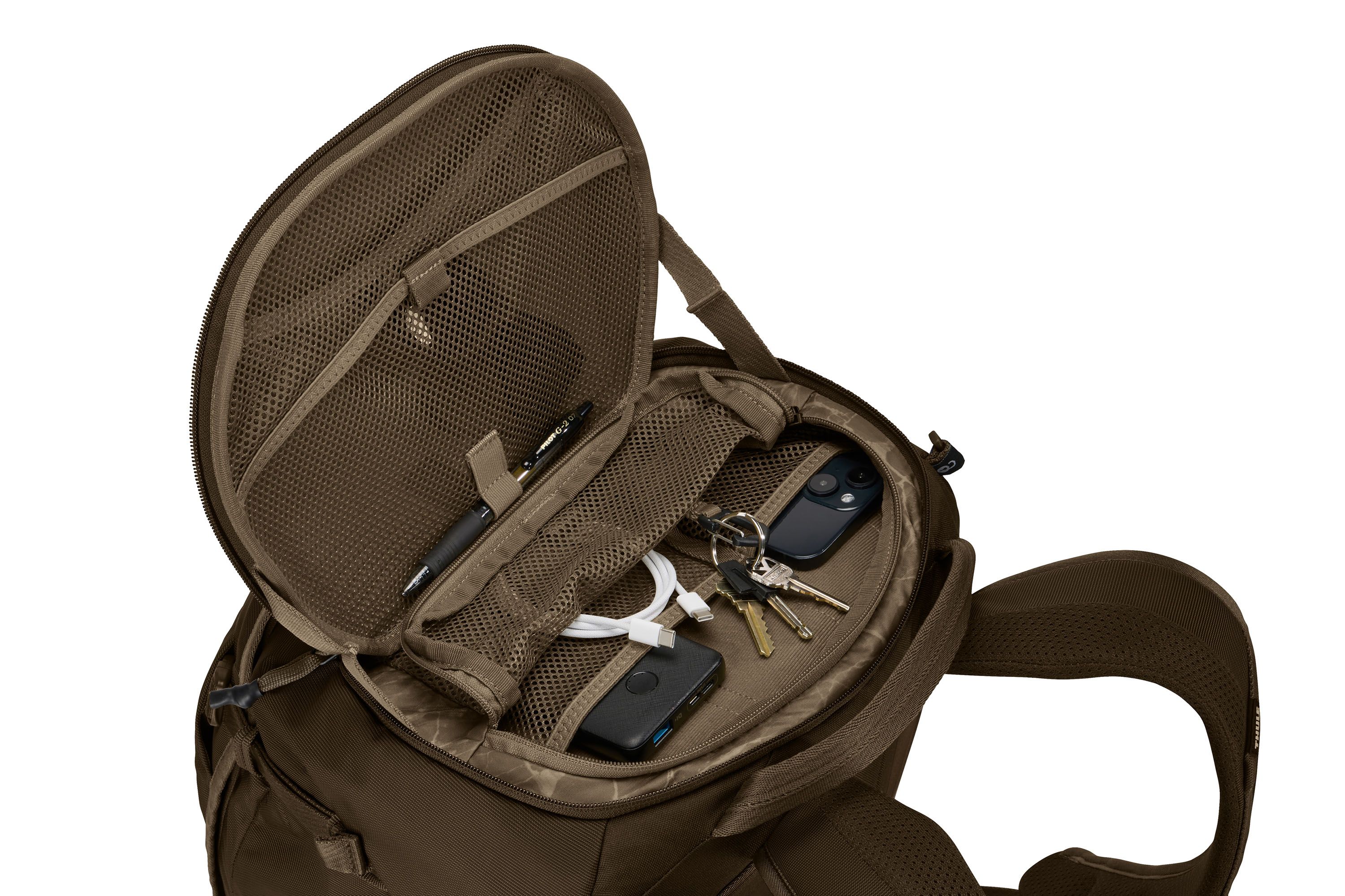 Thule Landmark 40L feature