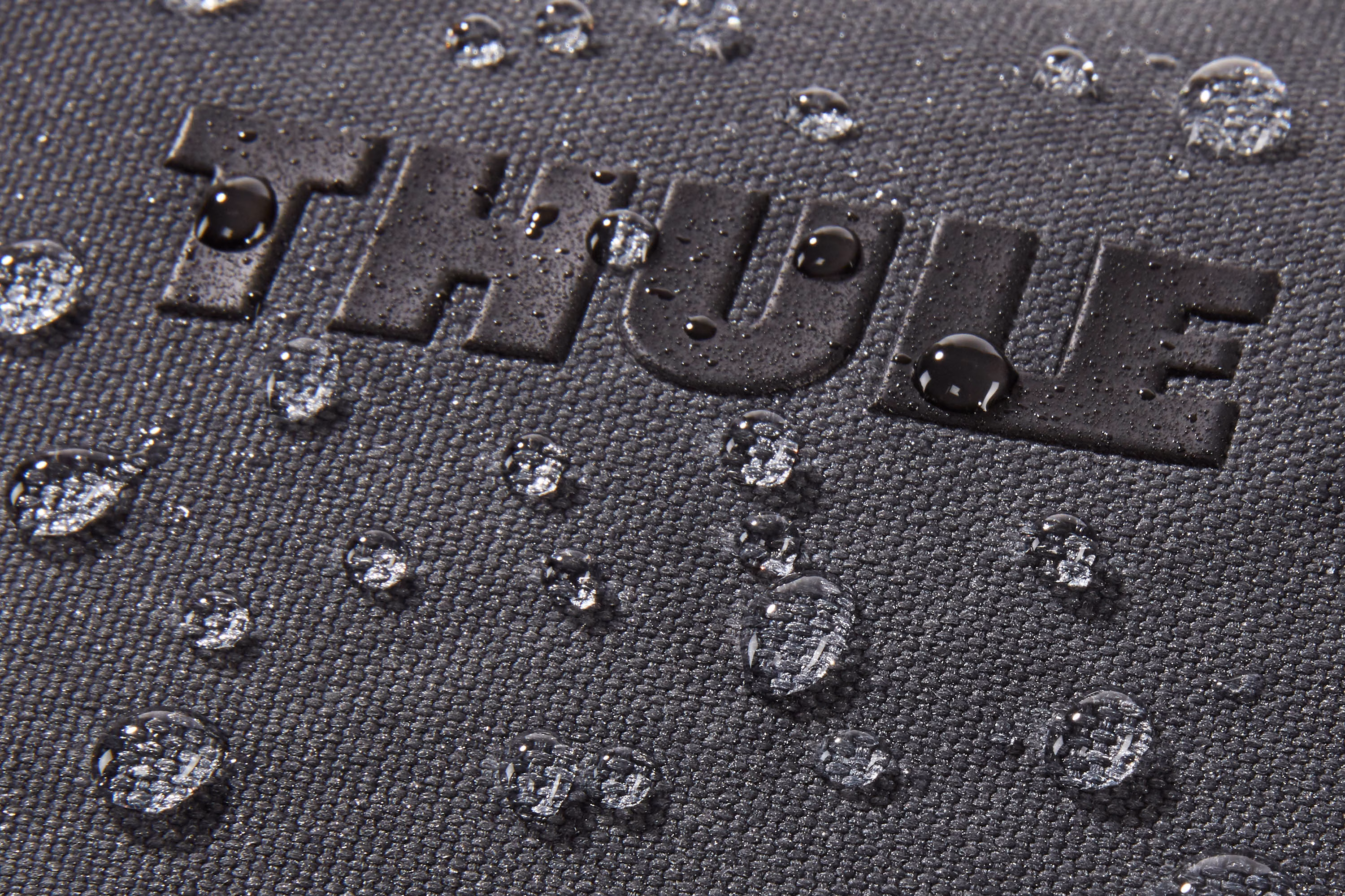Thule AllTrail X 25L material