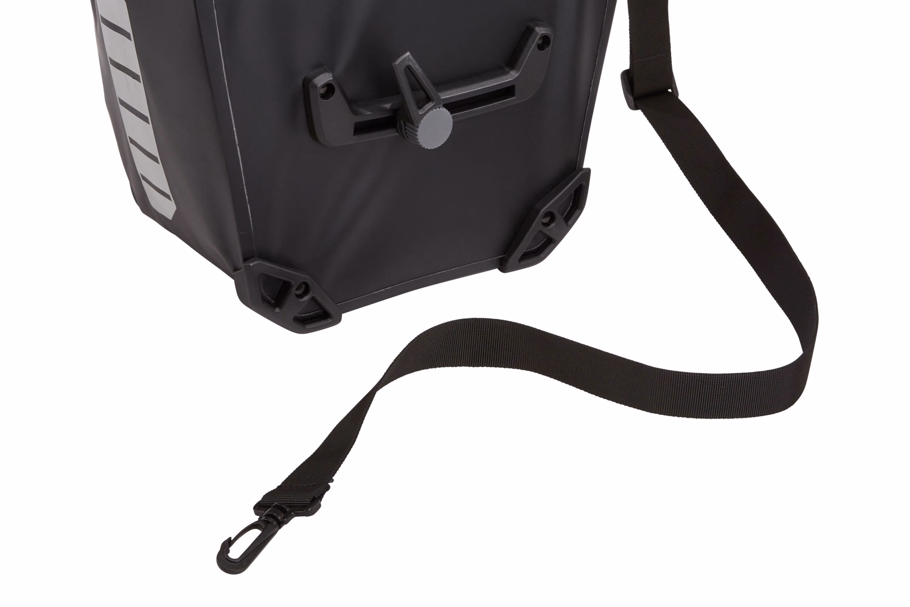Thule Shield Pannier Large TSP2225 removable shoulder strap