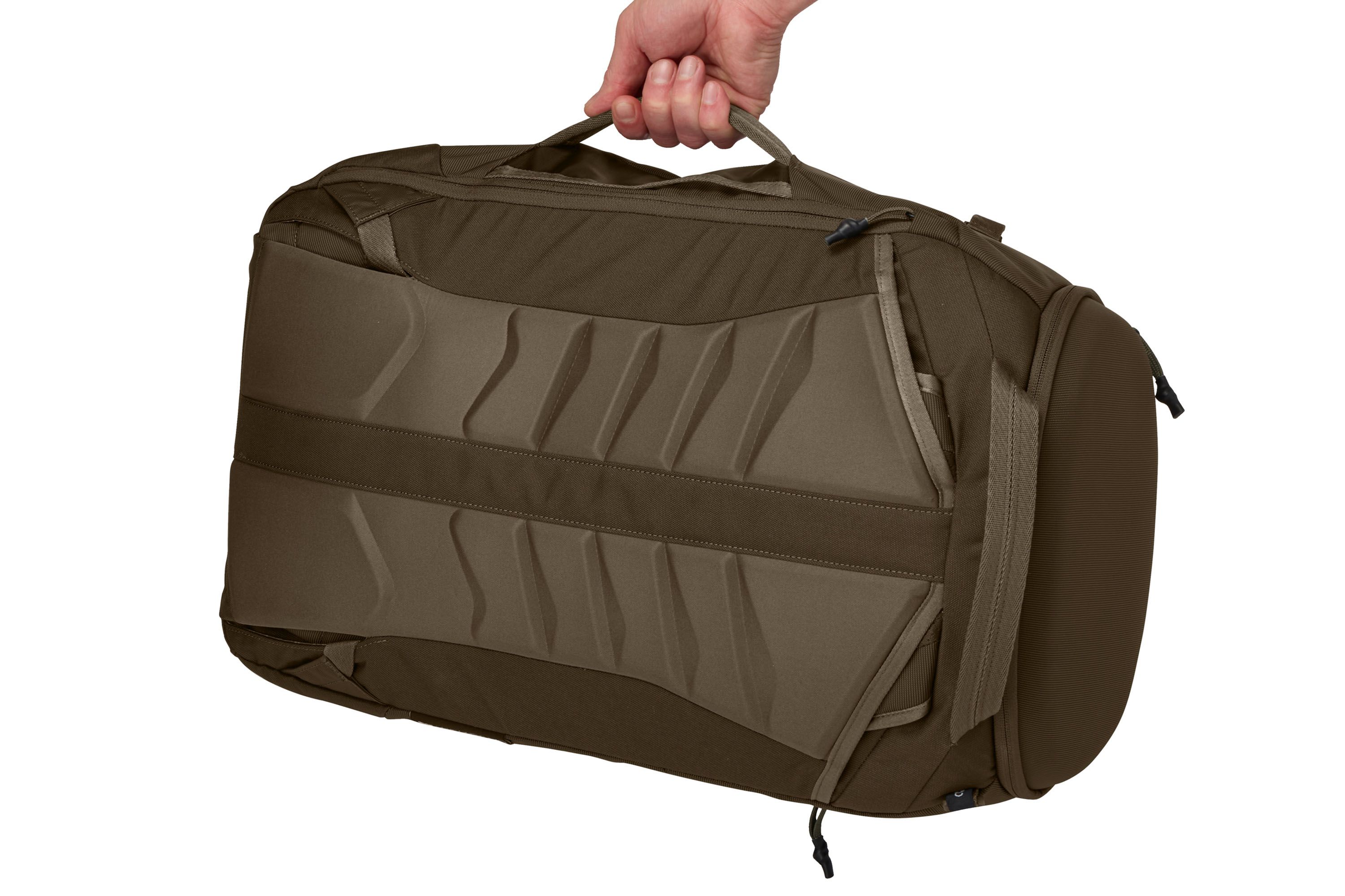 Thule Landmark 40L feature