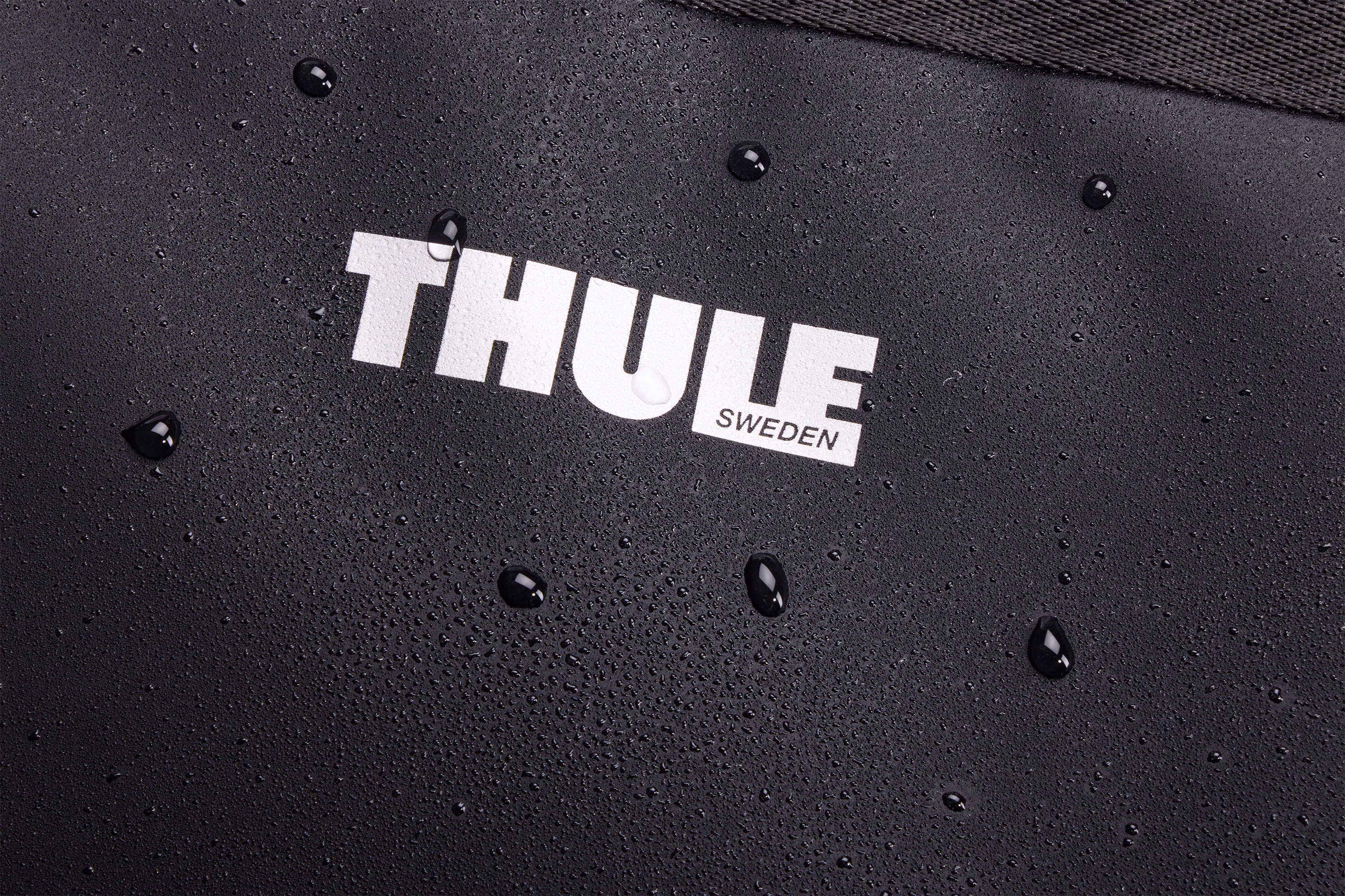 Thule Chasm gear haulers 55L black
