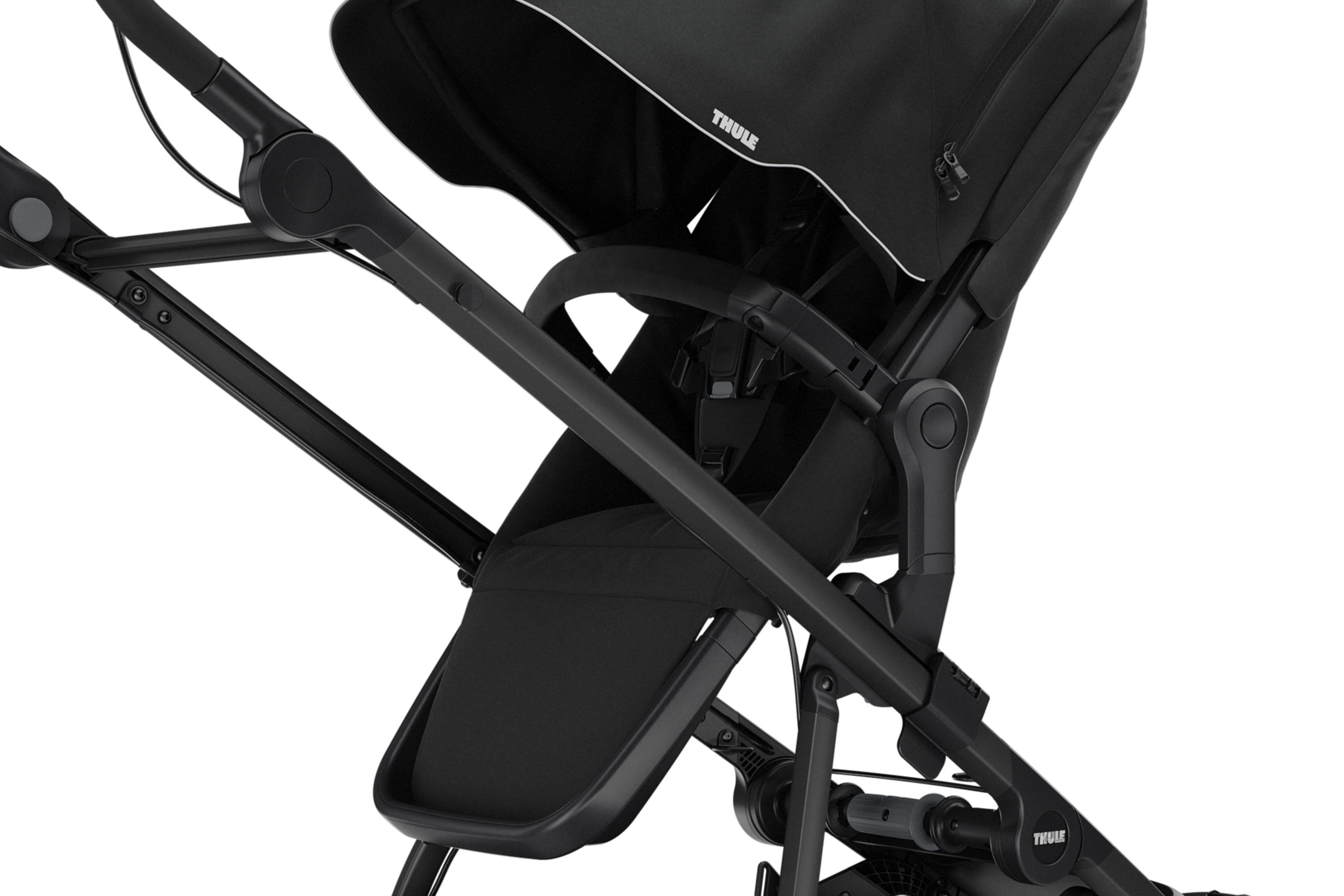 Thule Urban Glide reversible seat feature - Bumper bar compatible